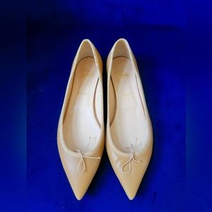 Christian Louboutin Flats - Beige